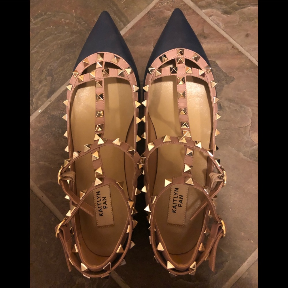 Kaitlyn pan stud ankle strap flat Sz 9